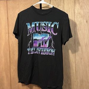 MTV M tee